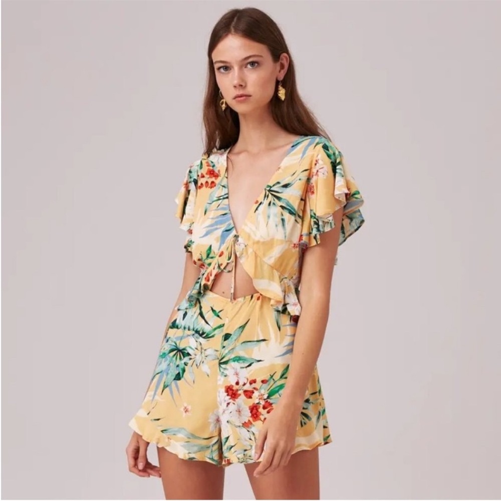 Finders keepers floral paradise Yellow Ruffle Romper tropical